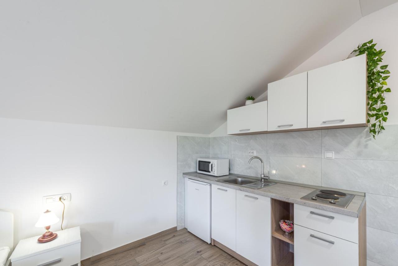 Apartments Vukelic Mlini Extérieur photo